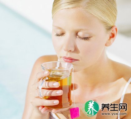 慎用茶水